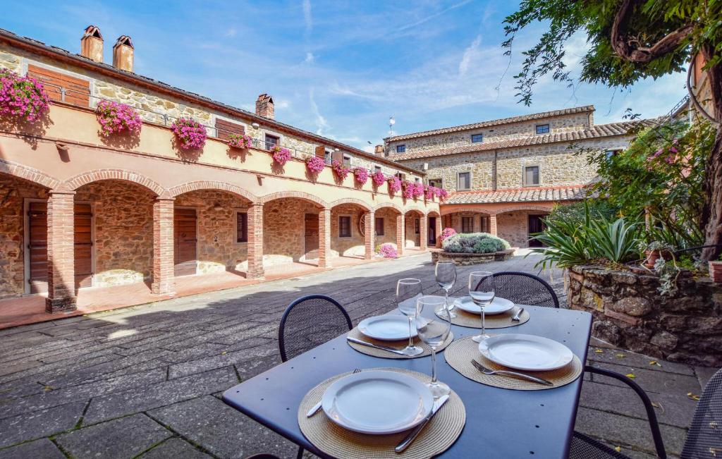 Beautiful Apartment In Cortona With Swimming Pool - 5