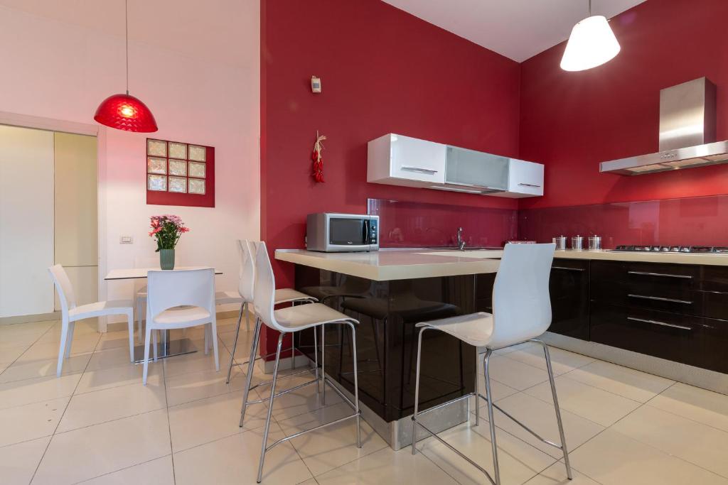 GuestHost - Palermo Roomy and Modern Apartment - 3