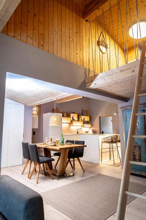 chalet atelier Luxuriöses Chalet mit alpinem Charme - 2