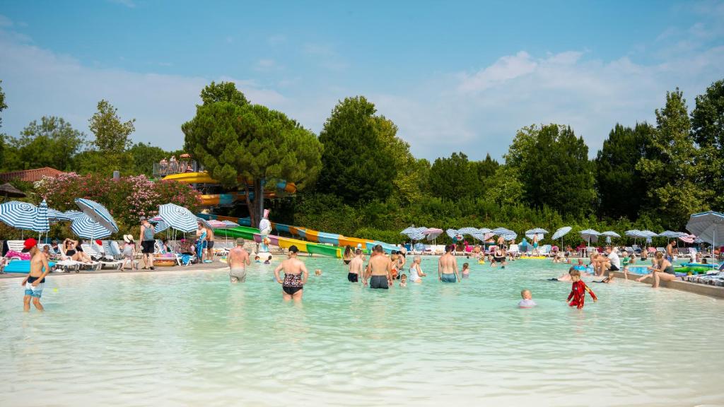 Camping Bella Italia — Peschiera del Garda, Veneto