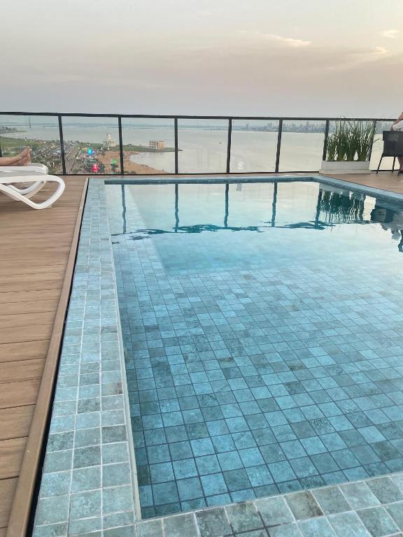 Vivo Costanera frente a la playa San José de Encarnación! Apartamento de 2 Habitaciones con amenities y cochera! - 1