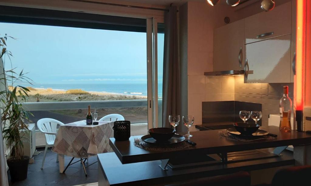 625 Studio 2 pers Héliopolis AB magnifique vue mer - 3