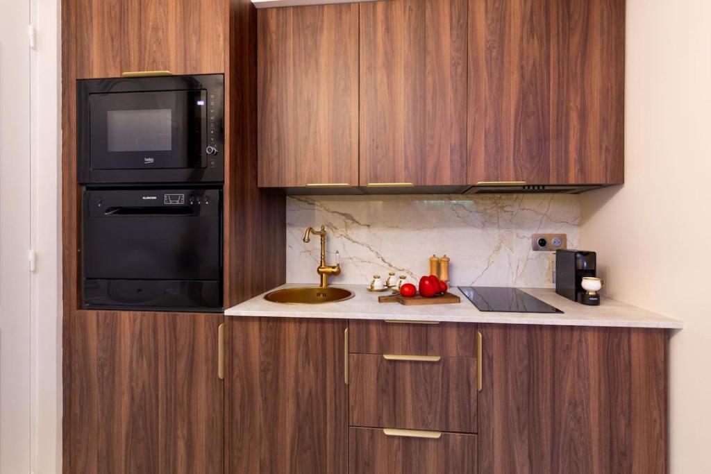 Cosy et chic appartement climatise a Montmartre - 4