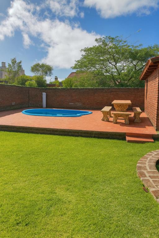 Casa Familiar con pileta y parrilla Punta Mogotes - 1