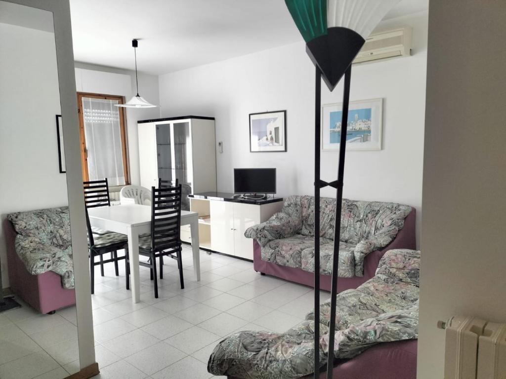 S355 - Sirolo, ampio trilocale con terrazzo e posto auto - 4