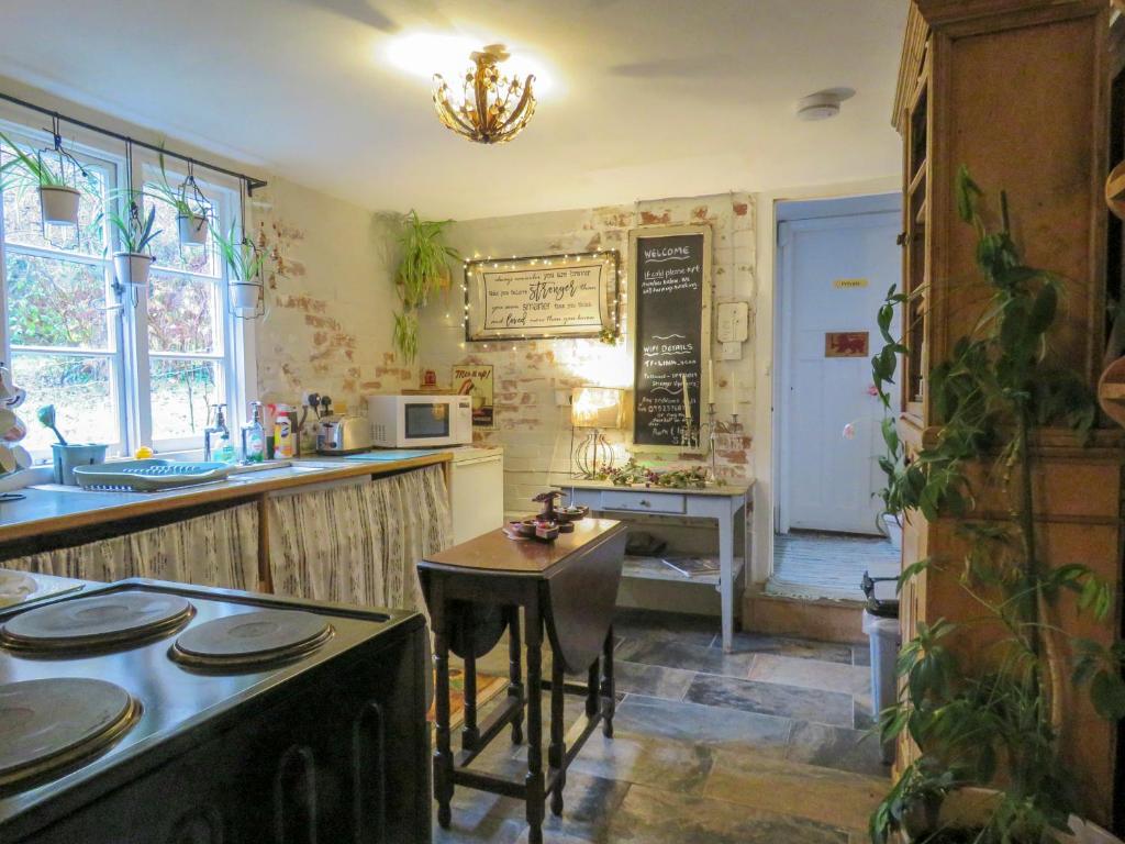 The Annexe at Lurley Manor, Devon photo 5