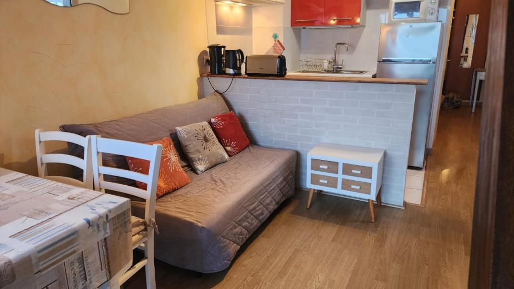 Vue mer exceptionnelle Plage & commerces au pied - 4