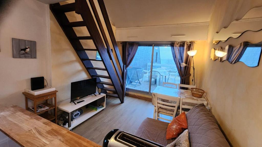 Vue mer exceptionnelle Plage & commerces au pied - 3