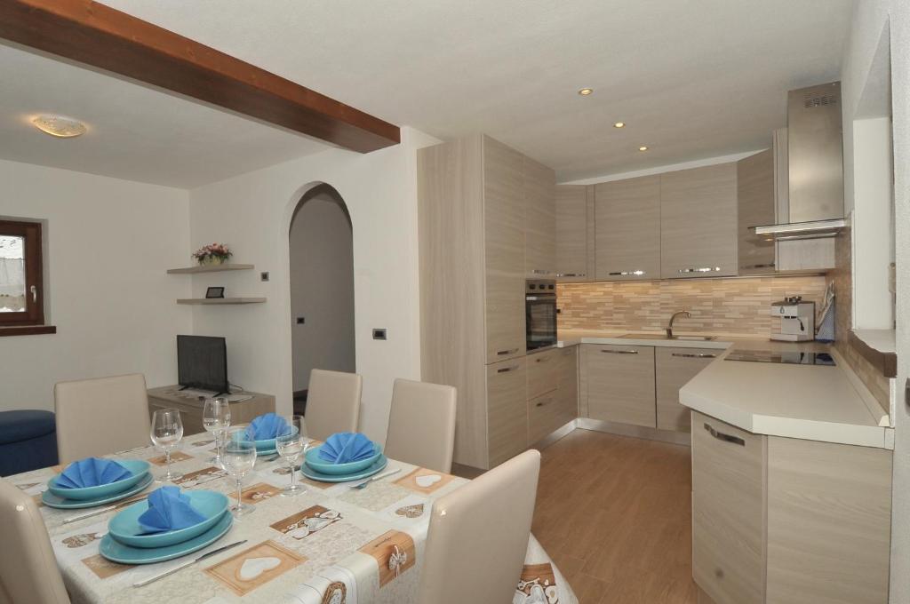 Un Posto Al Sole - Little Chalet Trepalle - 1