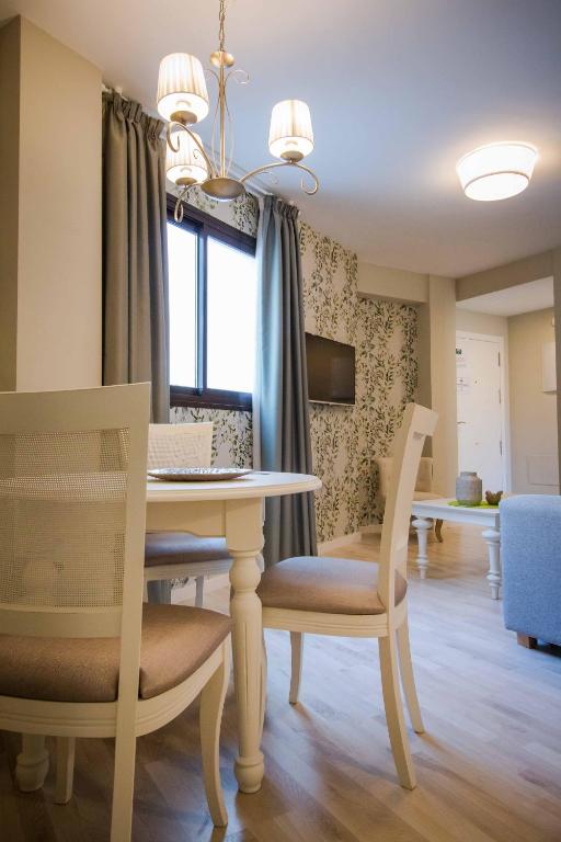 H2M Dos Aceras Terrace Solarium & Pet Friendly - 3