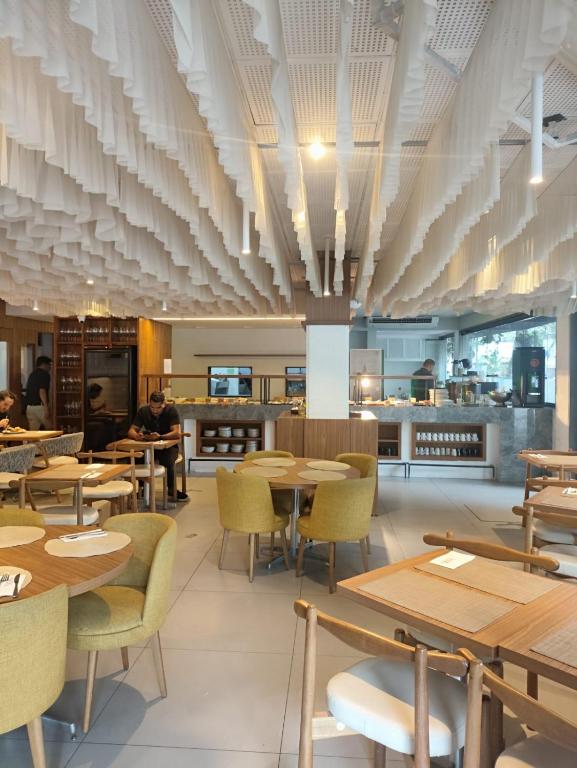 Restaurant, Mar Ipanema Hotel in Rio De Janeiro