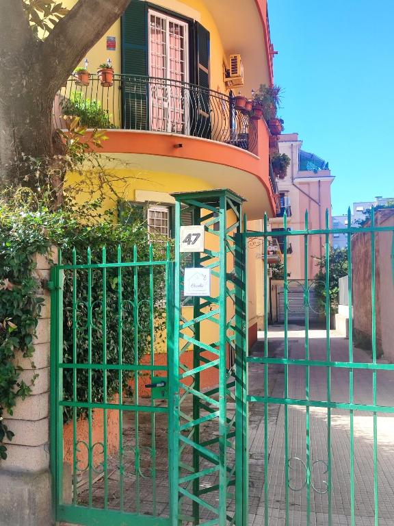 Casalú - Appartamento con Giardino Privato e Parcheggio Gratuito vicino Metro B - 4