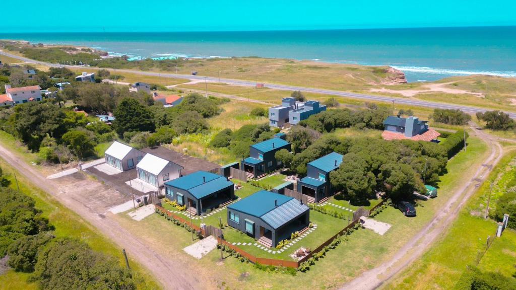 Casa en chapa a estrenar a dos cuadras de Cruz del Sur - Landhouses Casa Molino - HOLA SUR - 2