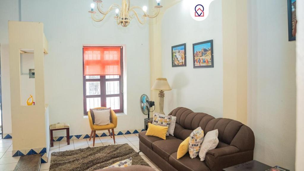 Charming House in Downtown Mazatlan 4 Rooms - 1