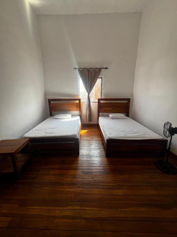 Casa-Hostal La Casona - 4