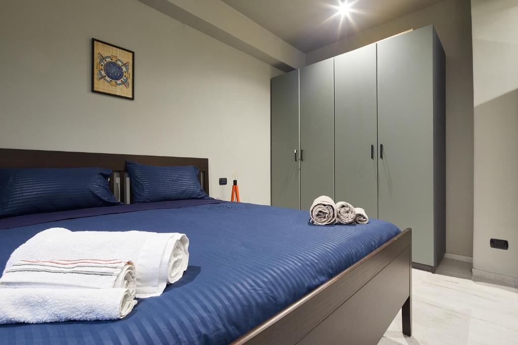 Brand New Apt steps from CityLife, Sempione, Allianz MiCo - metro Domodossola - metro Portello - Tram right outside to Duomo, Brera, Cadorna reachable in 15 min - 2