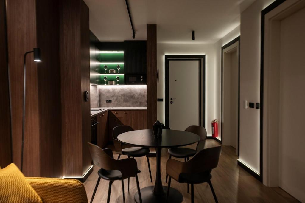Cozy Coco - Designer & Lux Apartment in Sarajevo - 1
