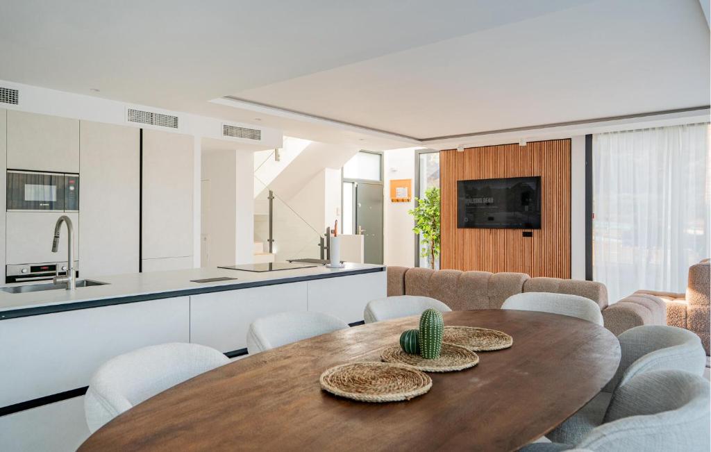 Gorgeous Home In Mijas - 4