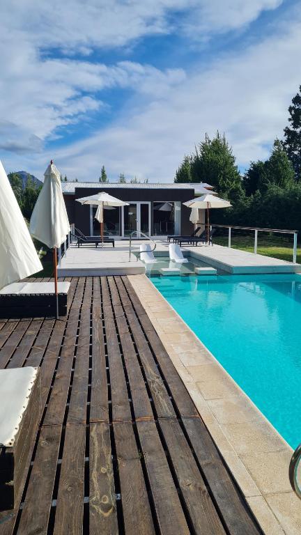 Las Nubes Piscina interior y exterior - 5