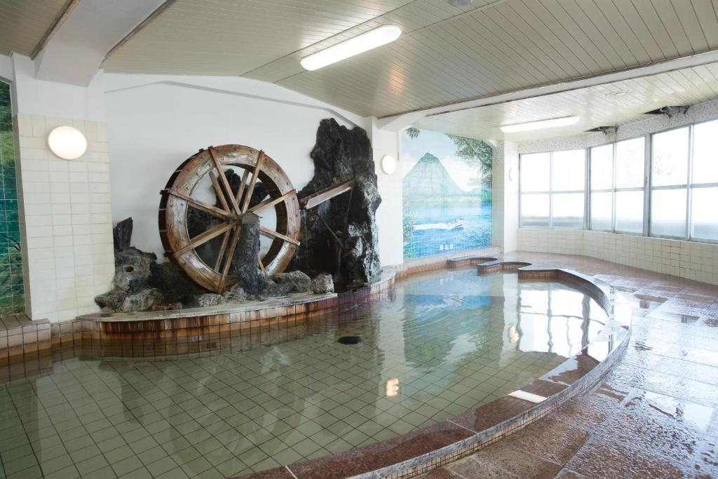 Hot spring bath