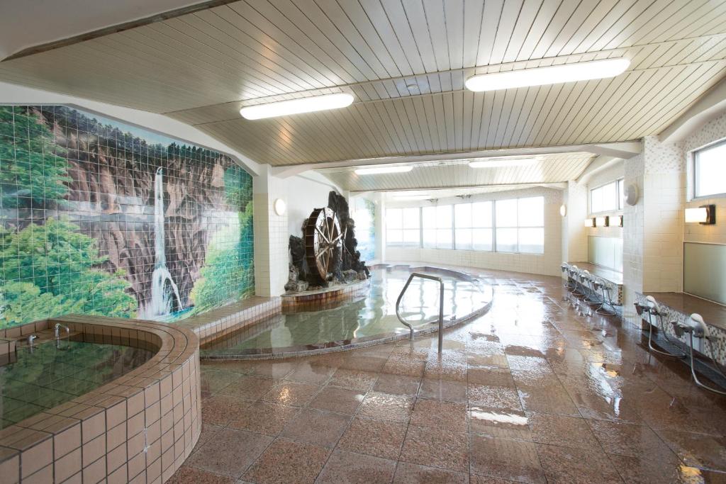 Hot spring bath