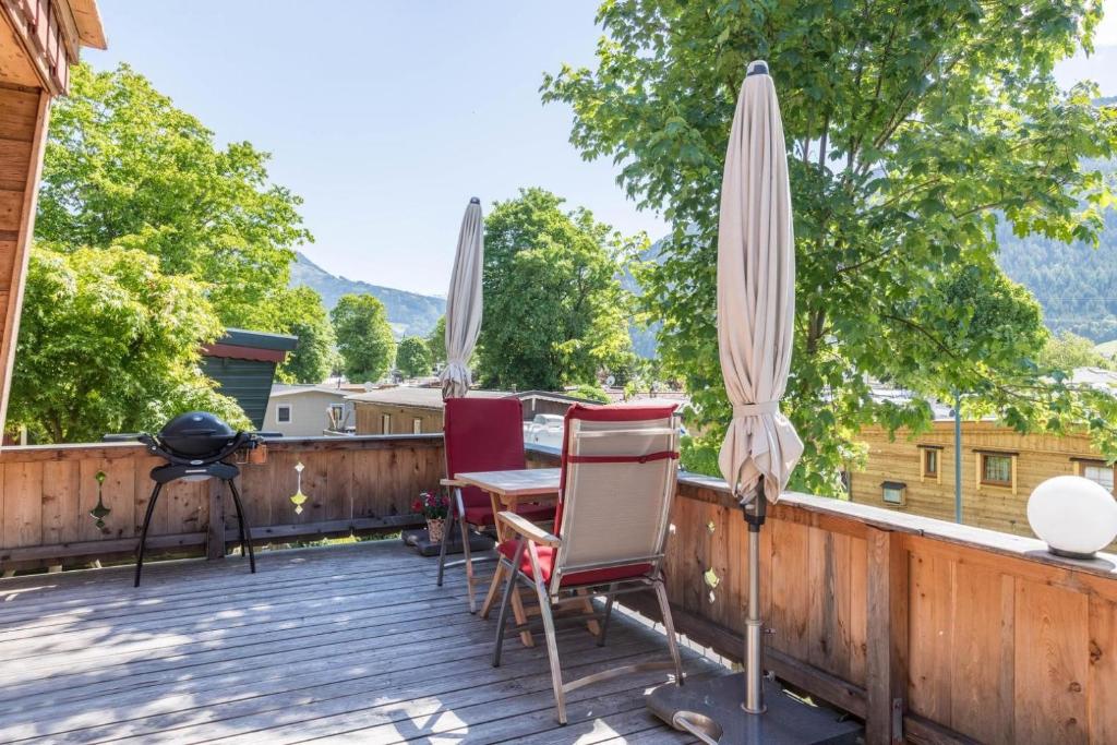 Chalet - Direkt am 5 Sterne Campingplatz Aufenfeld im Zillertal mit Hallenbad und Sauna - 5