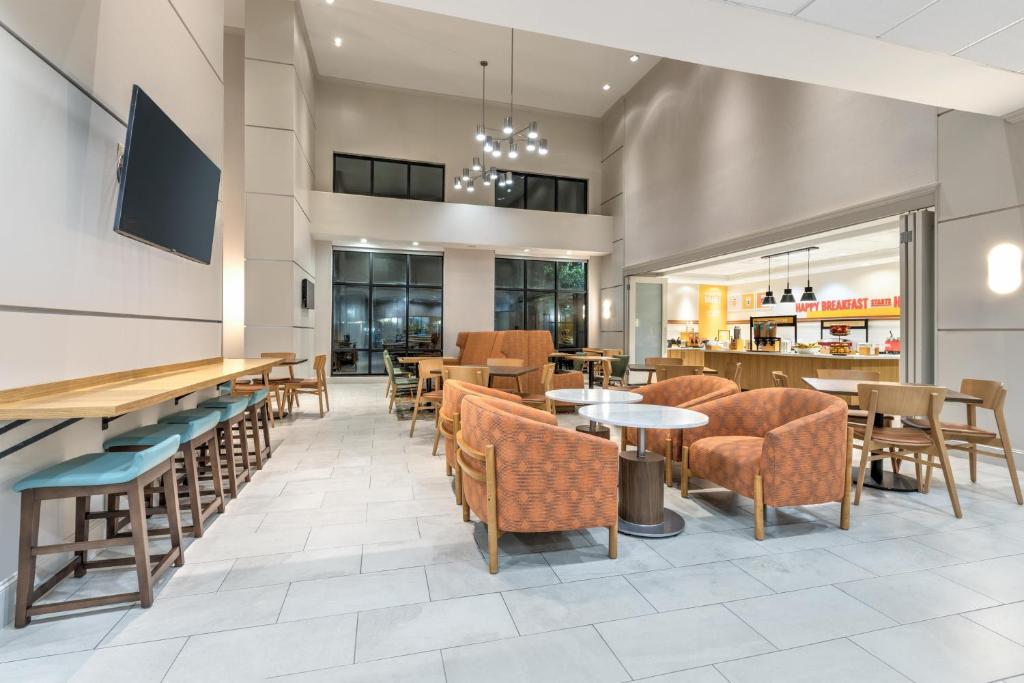Food and beverages, Hampton Inn & Suites Houston/Pasadena in Houston (TX)