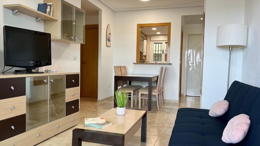 Apartamento con vistas al mar y montaña - 4