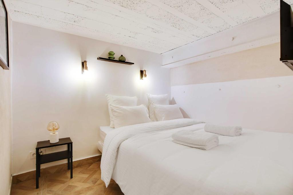A jewel in the heart of the Marais- 4P 1BDR- Paris - 2