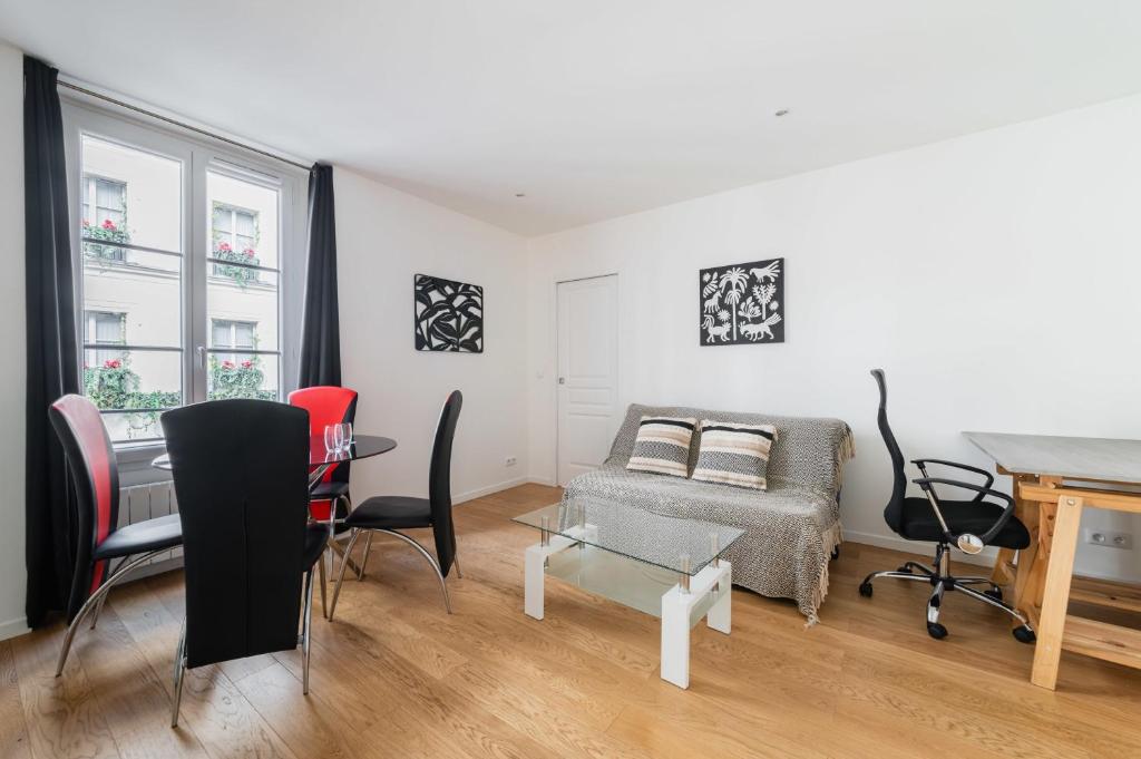 2 pieces renovee a neuf Paris 5 - 4P - 3