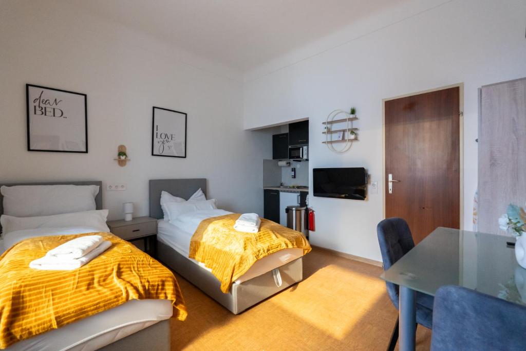 Quiet Studio - 2 Single Beds - Central - Netflix - 2