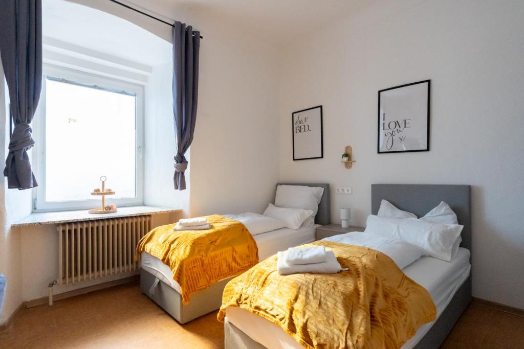 Quiet Studio - 2 Single Beds - Central - Netflix - 4