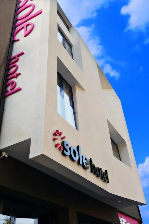 索勒酒店，位于尼什的酒店