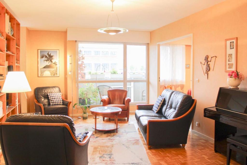 Bright apartment near Nation ideal stay - 1