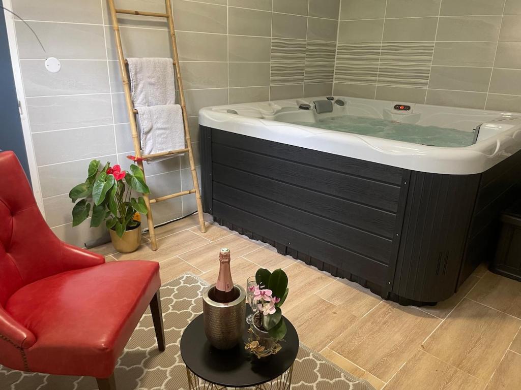 Maison Sarlat centre avec jacuzzi interieur - 5