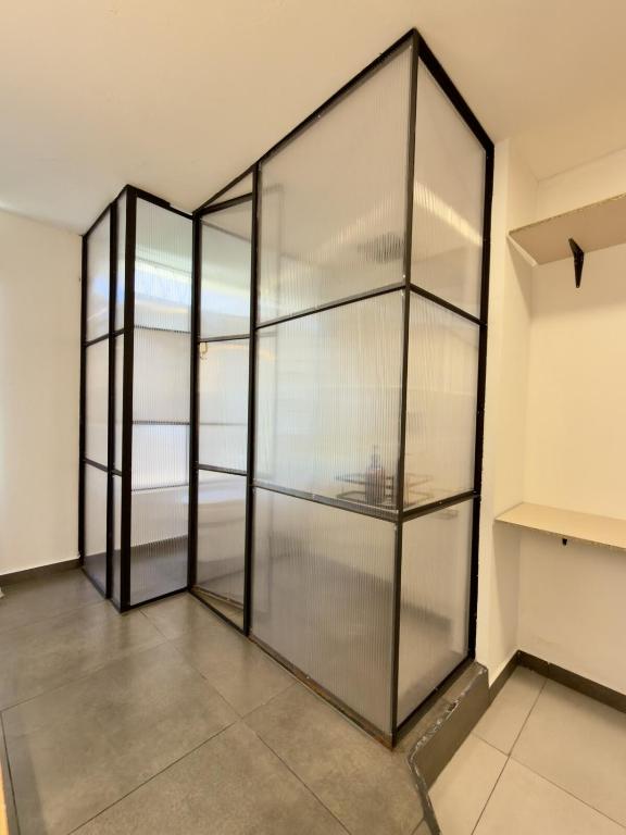Premium Accommodation - Private Jacuzzi - 3