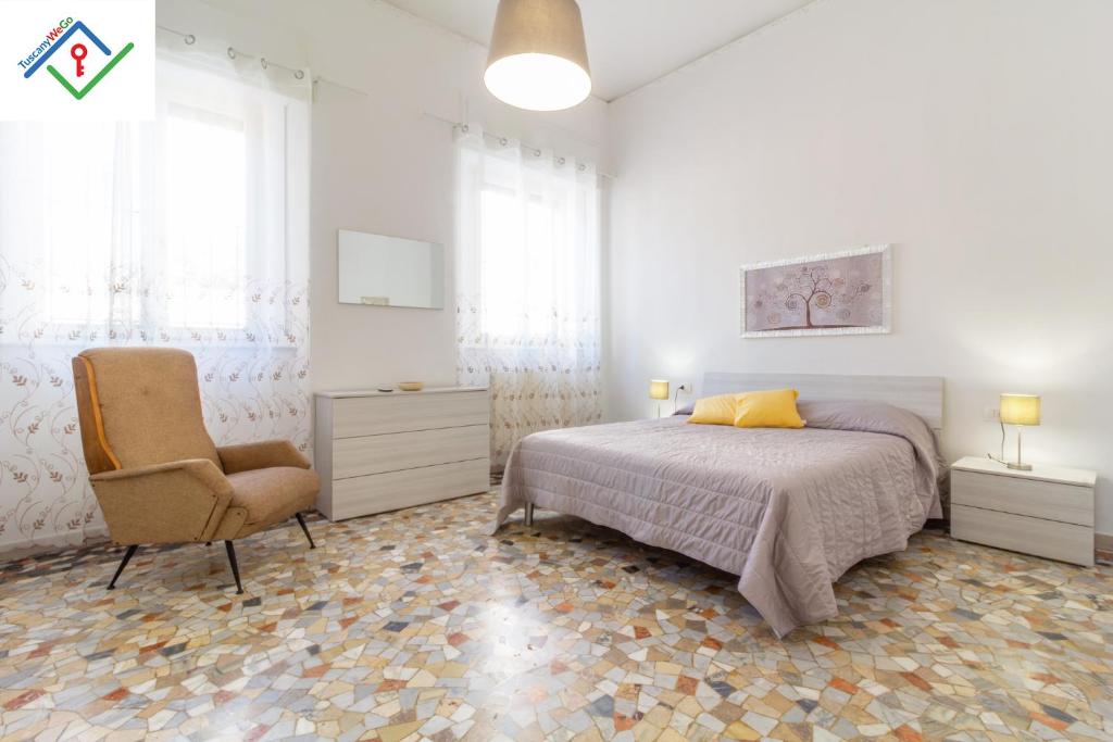 Domus Mazzini Pisa Centro - 6 Ospiti, 2 Bagni, 3 Camere, Patio Privato - 5 minuti dalla Stazione Treni - 4