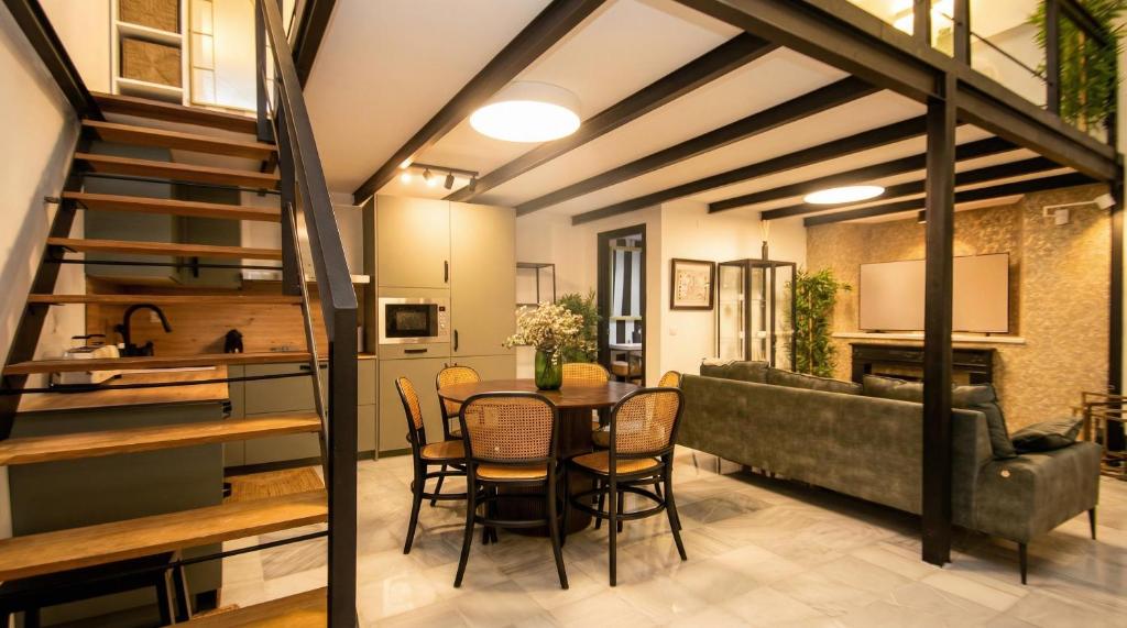 NEW! Luxurious & chic duplex next to the Cathedral - 2