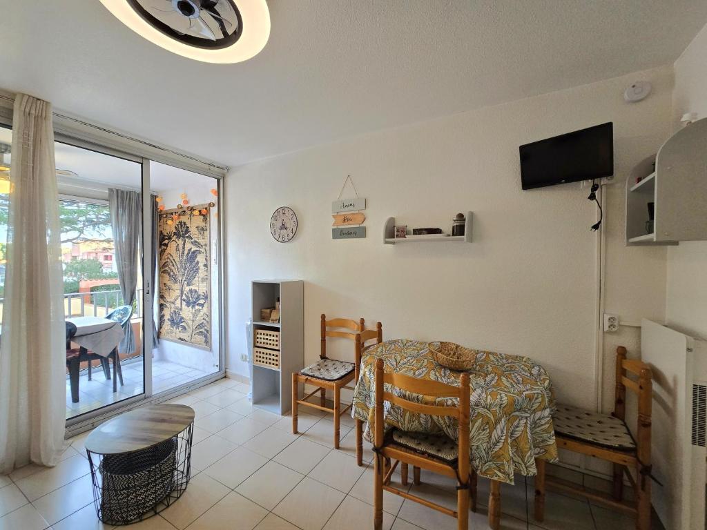 joli studio cabine 4 personnes à 300 m de la plage - 4