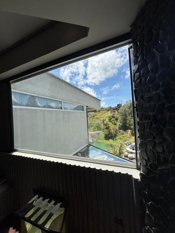 Habitacion en Guatape Royal Garden Suite - 5