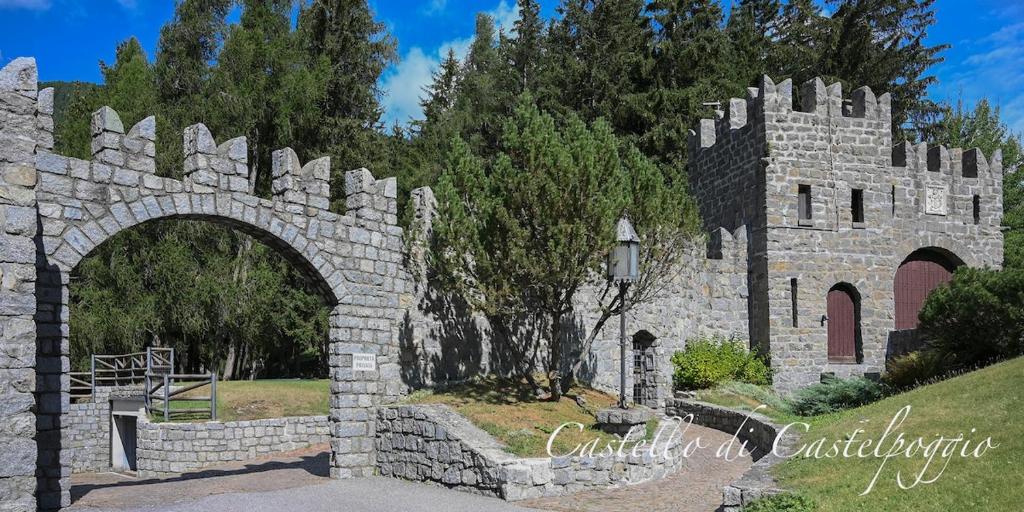 castelpoggio luxury apartment - 1