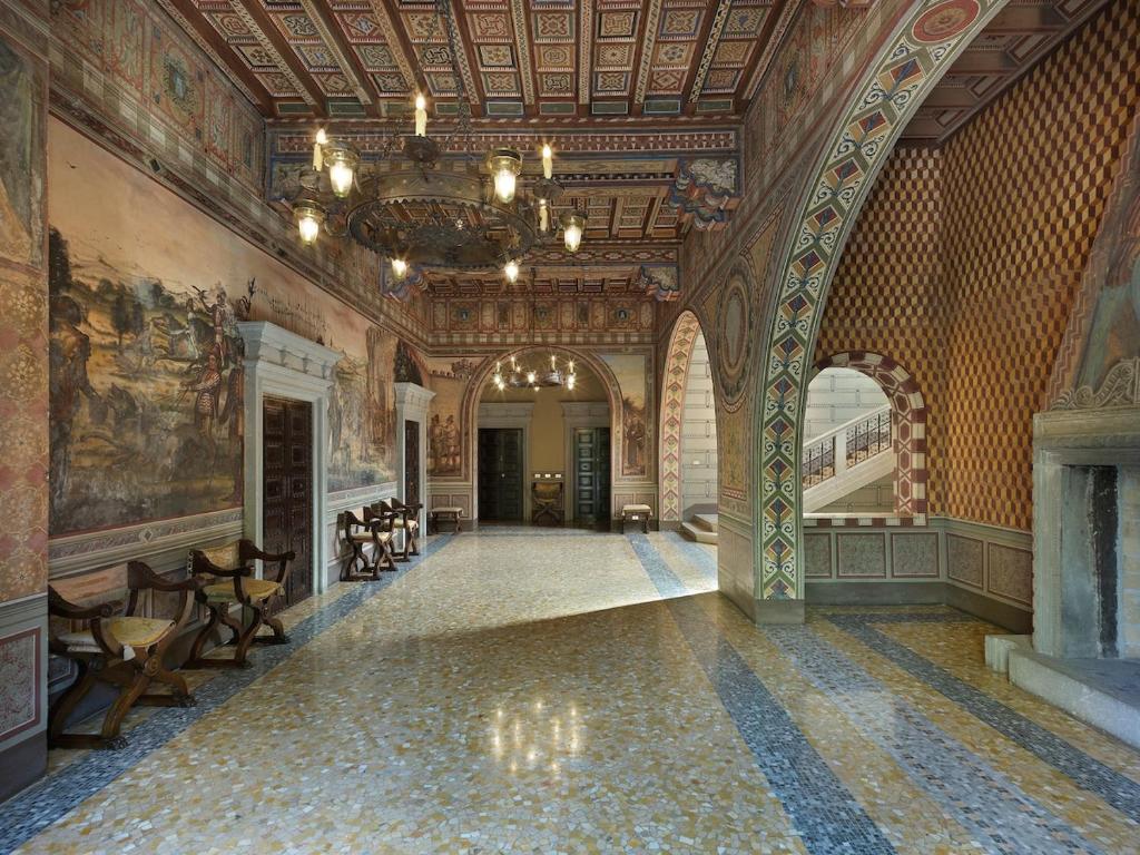 castelpoggio luxury apartment - 2