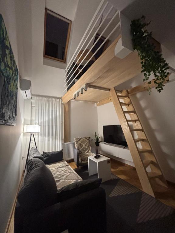 apartment V - 1