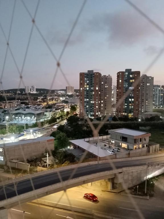 Apartamento de 3 habitaciones, al norte de Barranquilla, via a Cartagena, aire acondicionado en sala y todas las habitaciones, excelenten para trabajo o descanso - 5