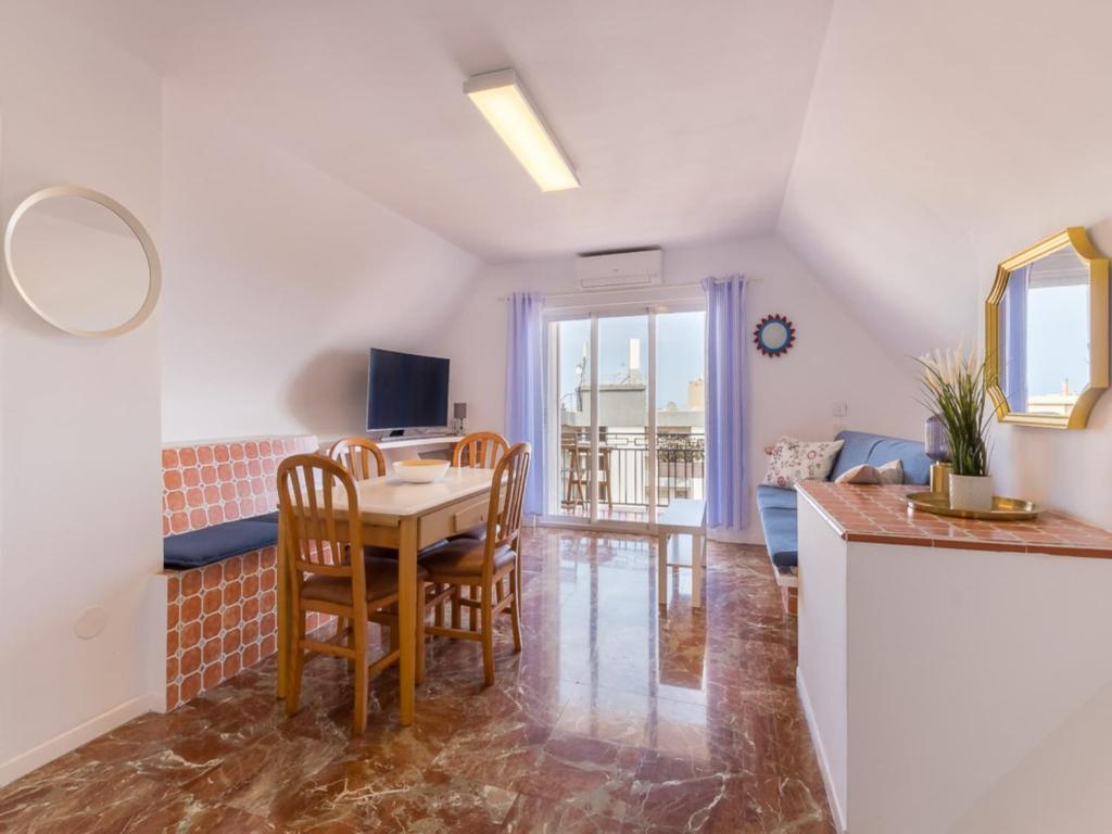 Apartment in Torremolinos by Bajondillo Beach - 3