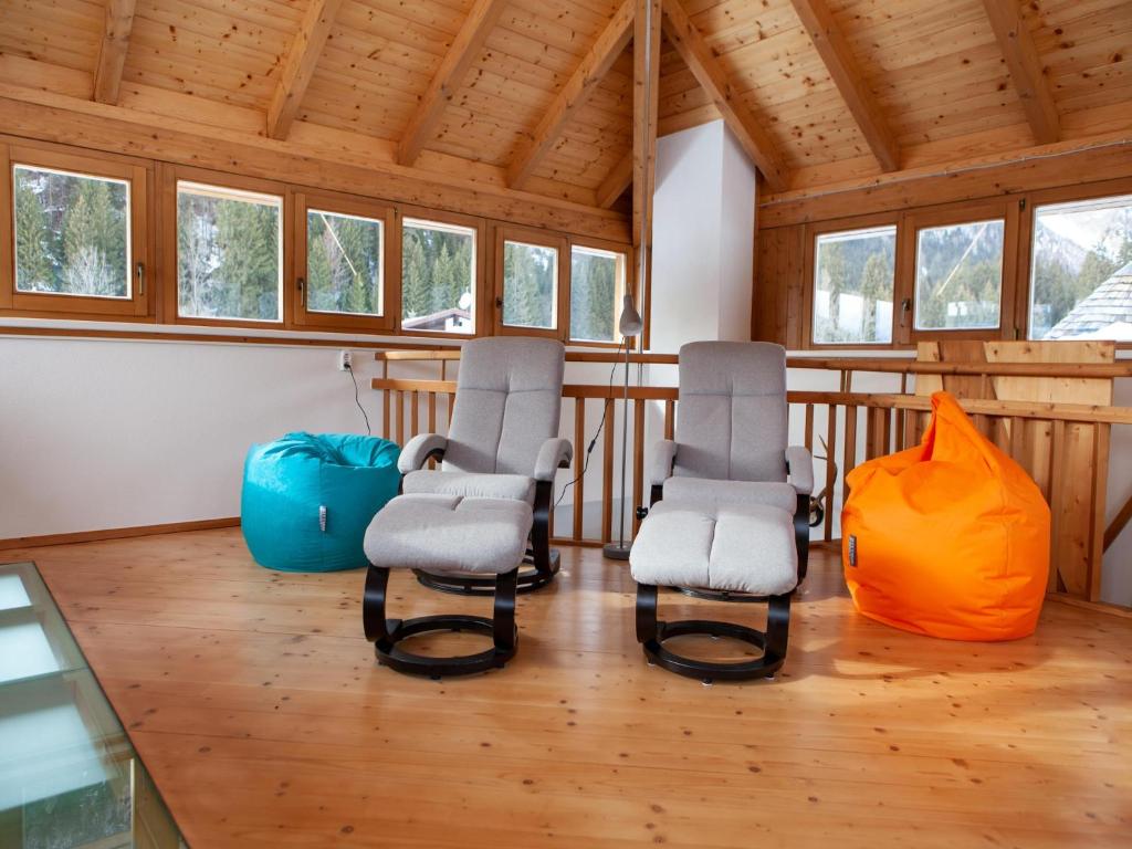 Chalet Leutasch with Ski Trail & Mountain Views - 4