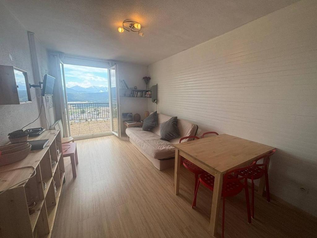 Appartement confortable avec terrasse au rez-de-chaussée - 2