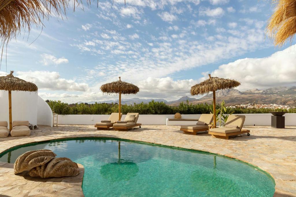 Villa With Pool In The Axarquía Mountains - 2