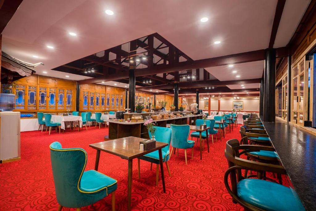 Lijiang Wangfu Hotel