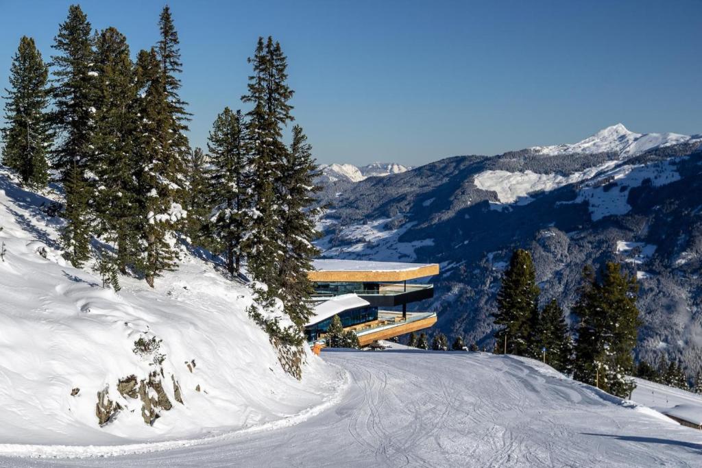 Apartment in Kaltenbach at the ski slope - 4